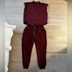 Fig scrubs xs top m/p bottoms